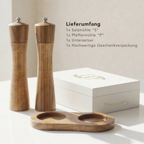 Lieferumfang: Salzmühle S, Pfeffermühle P, Untersetzer aus Akazienholz und hochwertige Geschenkverpackung